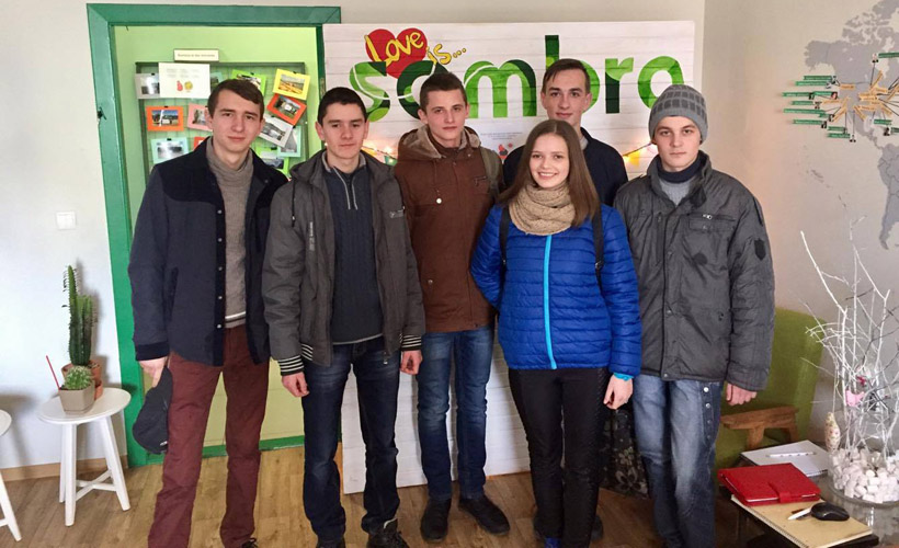 Львовская IT-компания Sombra устроила пиар на благодтворительности для детей.